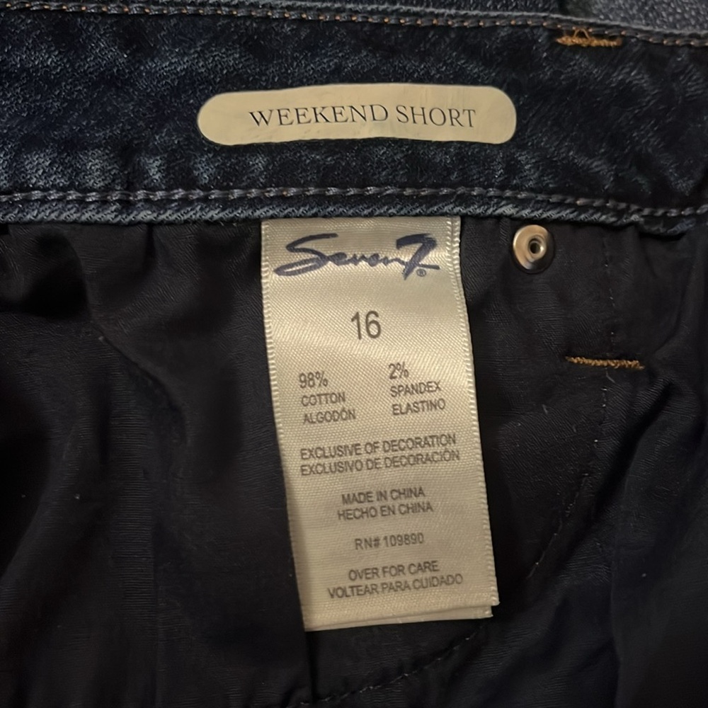 Seven7 Blue Jean Weekend Shorts SZ 16 Perfect Stretch Zip Up. Like New. - Picture 8 of 8